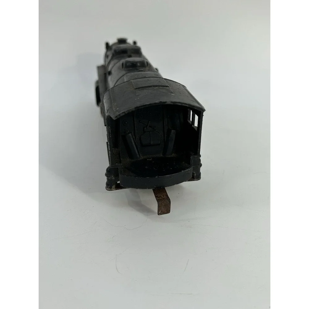 Vintage 1949-52 Lionel #1110 0-27 Gauge Metal 2-4-2 Steam Locomotive